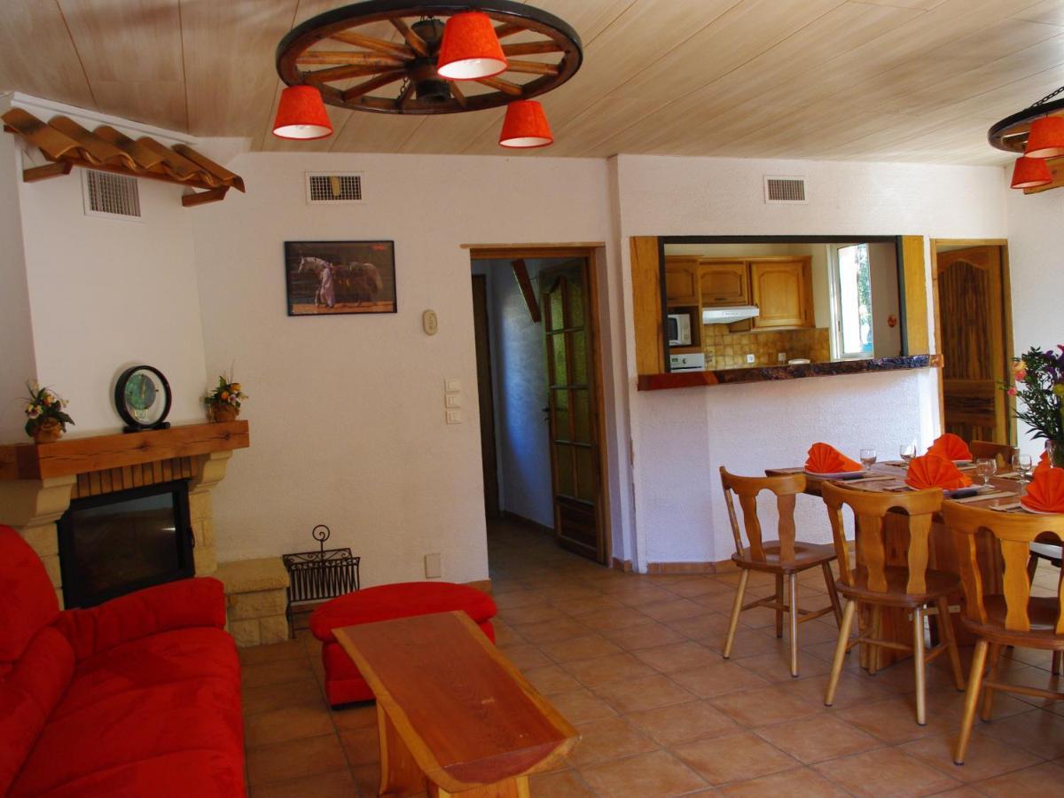 Location Villa Et Studios Roquebrune-Sur-Argens Eksteriør bilde