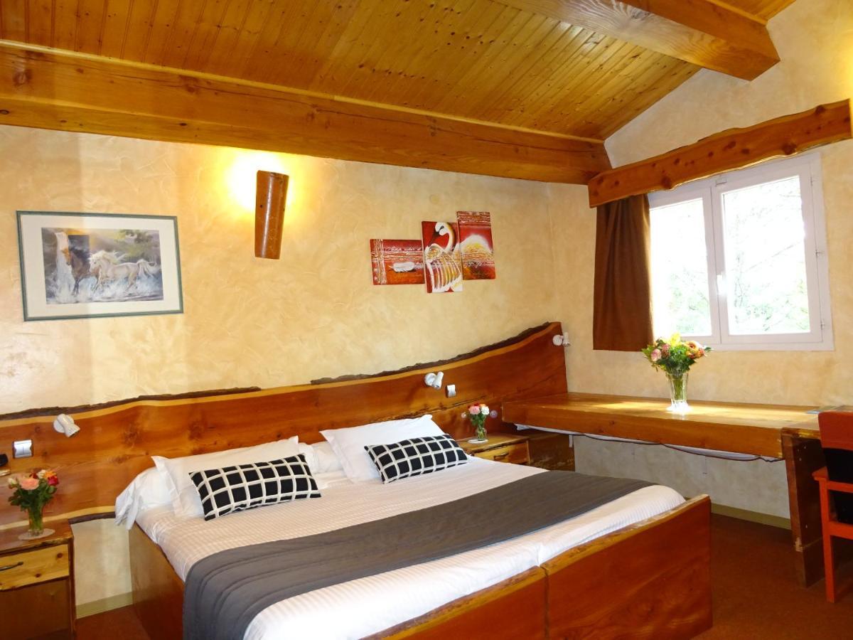 Location Villa Et Studios Roquebrune-Sur-Argens Eksteriør bilde
