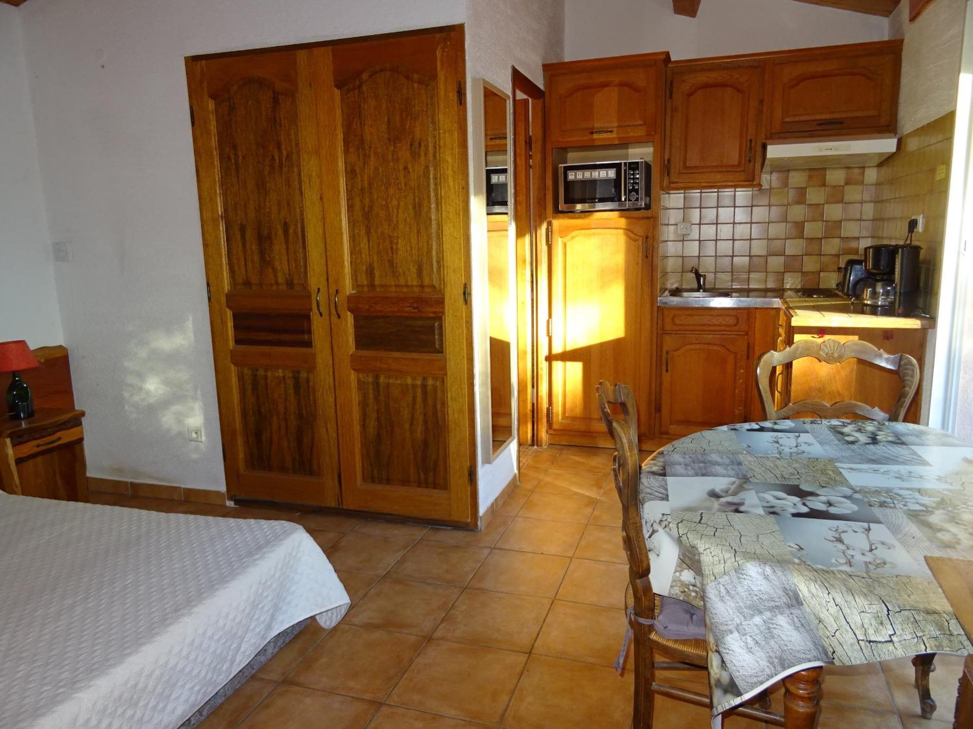 Location Villa Et Studios Roquebrune-Sur-Argens Eksteriør bilde
