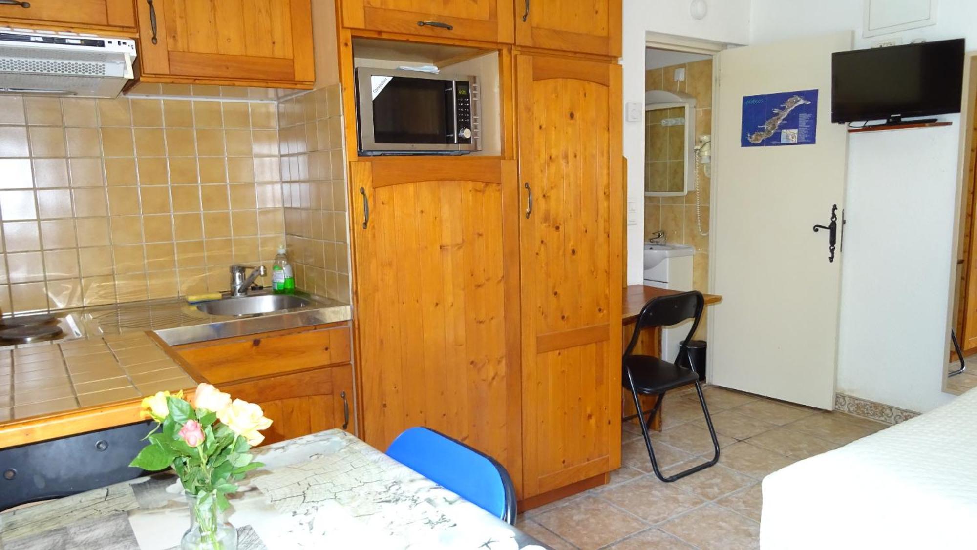 Location Villa Et Studios Roquebrune-Sur-Argens Eksteriør bilde