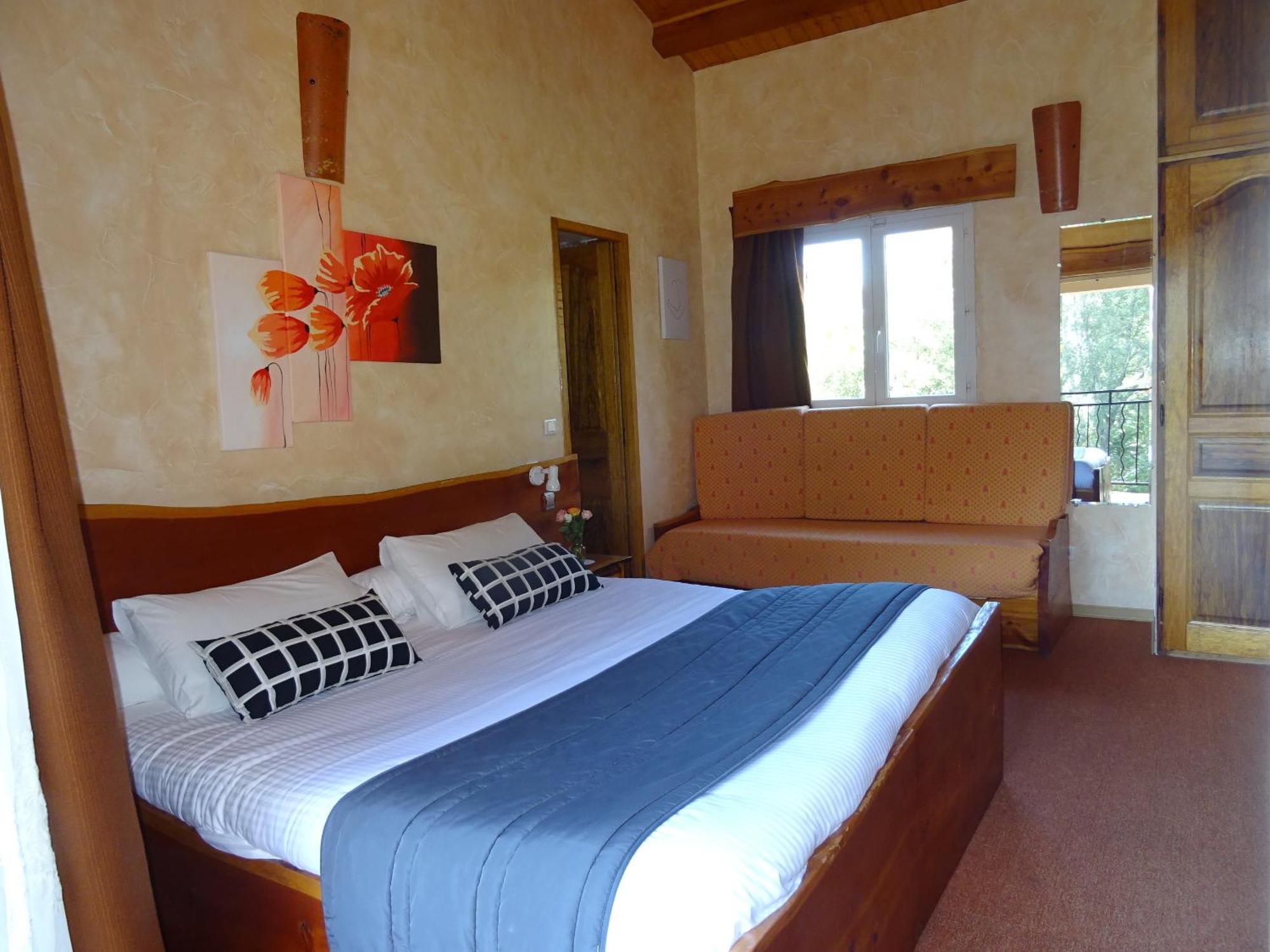 Location Villa Et Studios Roquebrune-Sur-Argens Eksteriør bilde